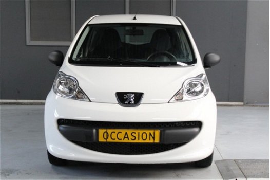 Peugeot 107 - 1.0-12V XR - 1