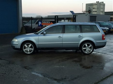 Volkswagen Passat Variant - 2.3 V5 170 PK Highline, YOUNGTIMER, AIRCO(CLIMA), CRUISE CONTROL, LEDER/ - 1