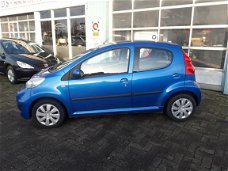 Peugeot 107 - 1.0-12V XS