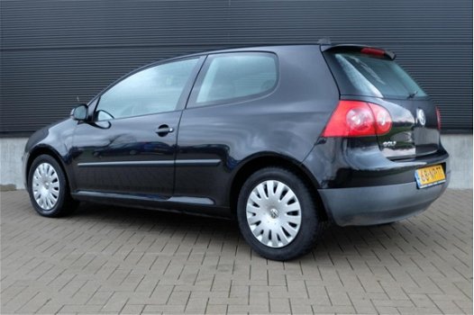 Volkswagen Golf - 1.4 16V - 1