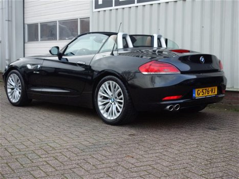 BMW Z4 Roadster - sDrive23i 204pk 6-cil Xenon Stoelverw Leer Navi Clima Executive - 1