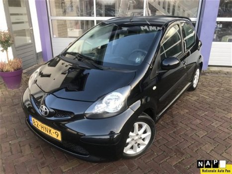 Toyota Aygo - 1.0-12V + * AUTOMAAT - 1