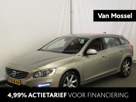 Volvo V60 - 2.4 D6 AWD Plug-in Summum (Leder/Xenon/Navi/PDC) - 1