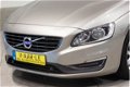 Volvo V60 - Euro6 D3 Aut. Summum Navigatie Leder 150pk - 1 - Thumbnail