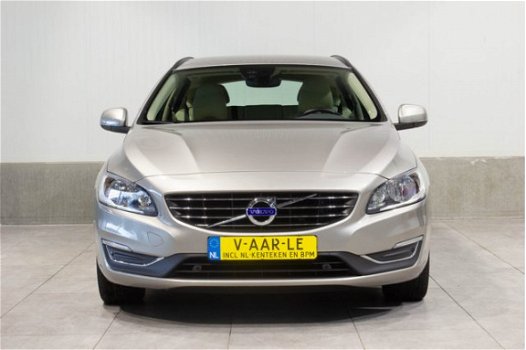 Volvo V60 - Euro6 D3 Aut. Summum Navigatie Leder 150pk - 1