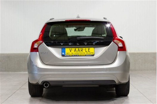 Volvo V60 - Euro6 D3 Aut. Summum Navigatie Leder 150pk - 1