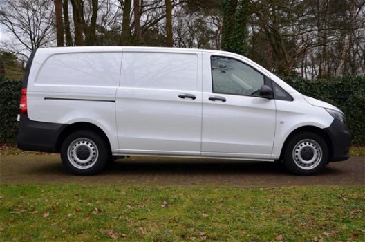 Mercedes-Benz Vito - 111 CDI Lang Business Professional Plus Navi/Airco/Pdc/Cr-Controle/Trekhaak/Ach - 1