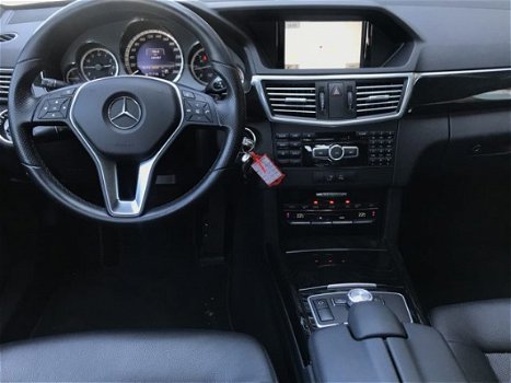 Mercedes-Benz E-klasse - 300 CDI BlueTEC HYBRID Premium Edition AUTOMAAT NAVIGATIE - 1