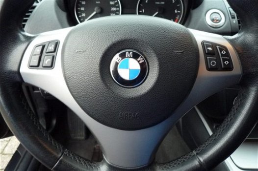 BMW 1-serie - 116i HIGH EXE Cruise Control, Parkeerhulp - 1