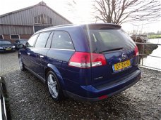 Opel Vectra Wagon - 3.0 CDTi Executive Automaat | Clima + Cruise + Navi + PDC nu € 3.450,