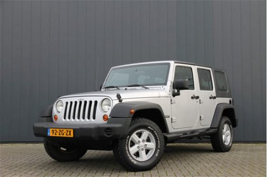 Jeep Wrangler Unlimited - 2.8 CRD Sport 4WD HARDTOP / AIRCO / GEEL KENTEKEN - 1