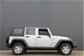 Jeep Wrangler Unlimited - 2.8 CRD Sport 4WD HARDTOP / AIRCO / GEEL KENTEKEN - 1 - Thumbnail