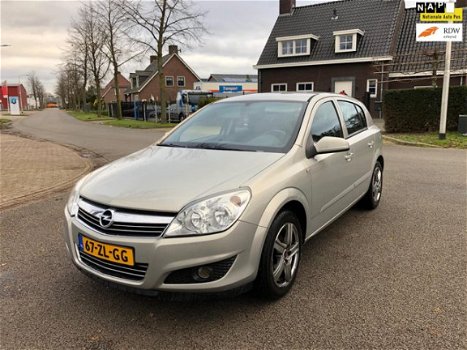 Opel Astra - 1.6 Temptation - 1