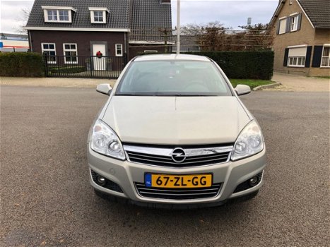 Opel Astra - 1.6 Temptation - 1