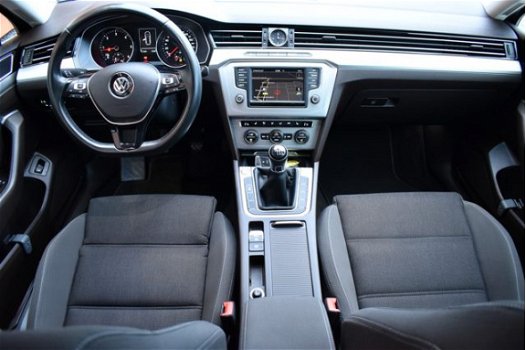 Volkswagen Passat Variant - 2.0 TDI 150 pk Business Edition - 1