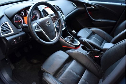 Opel Astra Sports Tourer - 1.6 CDTi Leder/Navigatie/Xenon - 1