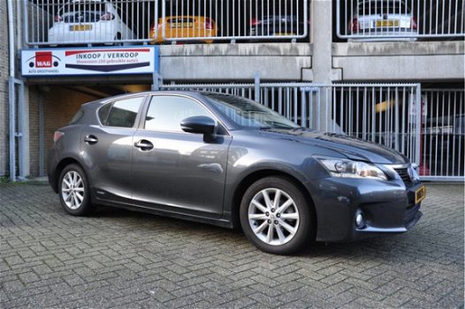 Lexus CT 200h - Hybrid - 1