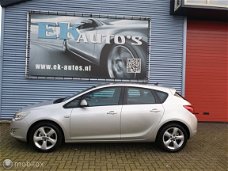 Opel Astra - 1.4 Turbo Edition 140pk Navigatie 17inch, PDC v+a