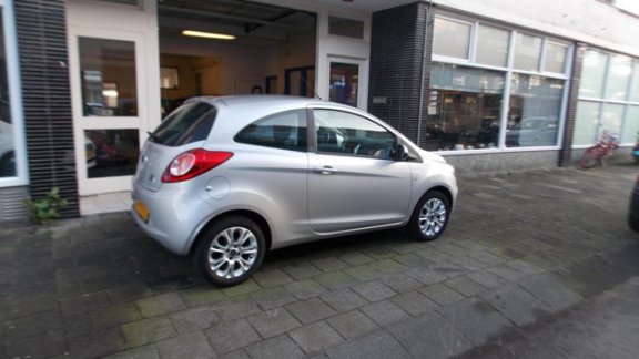 Ford Ka - 1.2 Titanium NIEUWSTAAT MET 79 DKM, AIRCO - 1