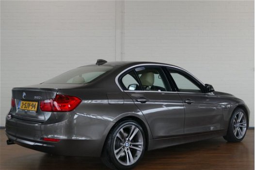 BMW 3-serie - 320i EfficientDynamics Edition Upgrade Edition CLIMA / CRUISE / LMV / PDC / NAVI / XEN - 1