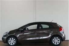 Kia Rio - BWJ 2011 1.2 CVVT Super Pack CLIMA / CRUISE / LMV / LED / PDC / TREKHAAK / ISOFIX / RADIO.