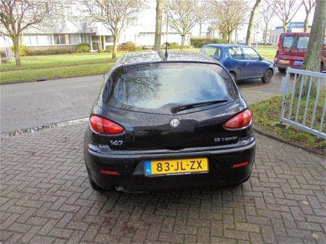 Alfa Romeo 147 - 1.6 T.Spark Veloce Distinctive - 1