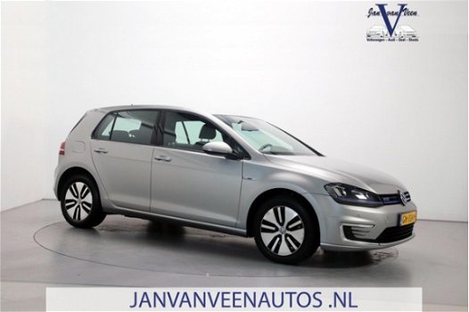 Volkswagen Golf - 1.4 TSI 204pk GTE DSG LED DAB+ Navigatie App-Connect ParkAssist - 1