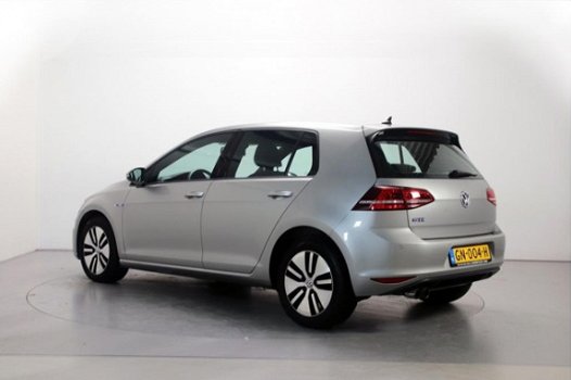 Volkswagen Golf - 1.4 TSI 204pk GTE DSG LED DAB+ Navigatie App-Connect ParkAssist - 1