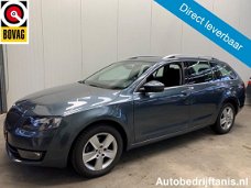 Skoda Octavia Combi - 1.4 TSi 141PK Greentech Elegance Businessline NAVI-XECC-XENON-LMV-PDC-TREKHAAK