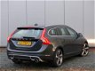 Volvo V60 - T3 R-Design Navi / Dealeronderhouden / Bluetooth - 1 - Thumbnail