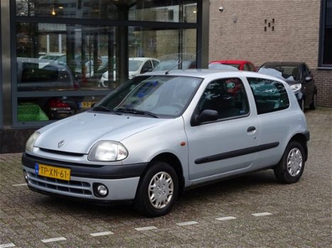 Renault Clio - RN 1.2 - 1