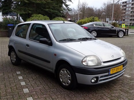 Renault Clio - RN 1.2 - 1