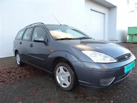 Ford Focus Wagon - 1.4-16V Cool Edition - 1