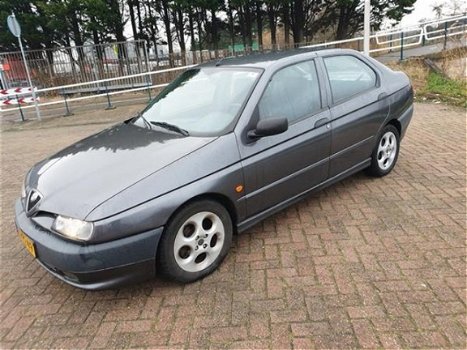 Alfa Romeo 146 - 1.4-16V T.Spark L Volledige onderhoudshistorie 155NAP - 1