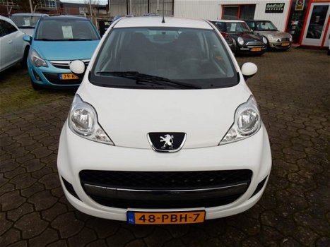 Peugeot 107 - 1.0-12V Millesim 200 - 1