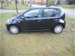 Volkswagen Up! - 1.0 take up BlueMotion Org NL / 5 DRS/ Airco - 1 - Thumbnail