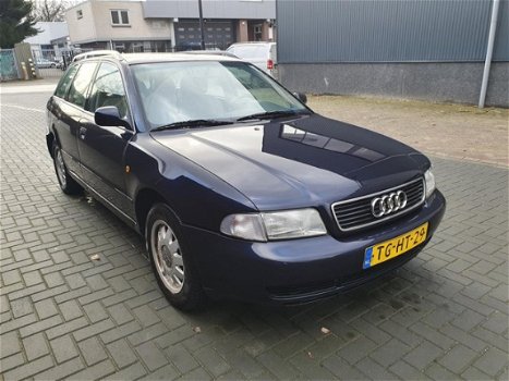 Audi A4 Avant - 1.9 TDI Advance - 1