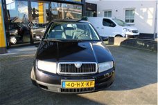 Skoda Fabia - 1.4i-16v Comfort 5-drs rondom hagelschade