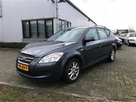 Kia Cee'd - MET SCHADE 1.4 Fifteen ISG - 1