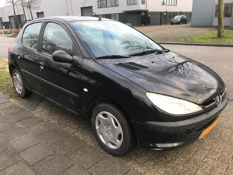 Peugeot 206 - 1.4 XT - 1