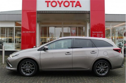 Toyota Auris Touring Sports - 1.8 Hybrid Lease Exclusive LEDER/ 17 INCH/ STOELVERWARMING/ NAVI - 1