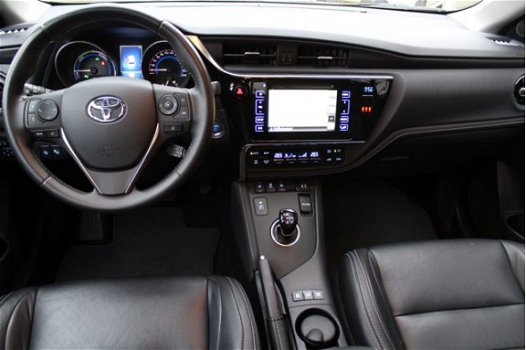 Toyota Auris Touring Sports - 1.8 Hybrid Lease Exclusive LEDER/ 17 INCH/ STOELVERWARMING/ NAVI - 1