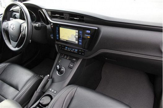 Toyota Auris Touring Sports - 1.8 Hybrid Lease Exclusive LEDER/ 17 INCH/ STOELVERWARMING/ NAVI - 1