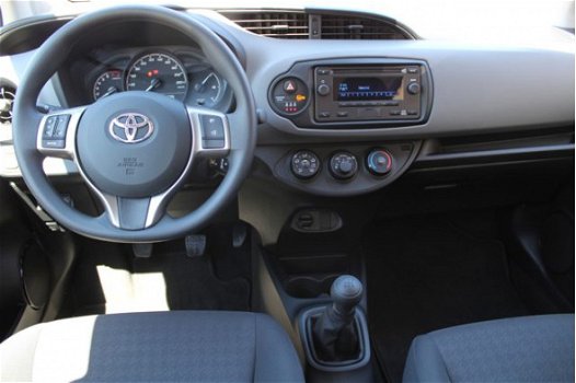Toyota Yaris - 1.0 VVT-i Comfort 5 DEURS/ AIRCO/ LM-VELGEN/ BLUETOOTH - 1