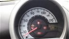 Toyota Aygo - 1.0-12V Weinig kilometers + NAP - 1 - Thumbnail