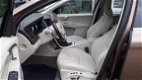 Volvo XC60 - 2.4 D5 AWD Summum / Adaptieve cruise control / BLIS / Gelamineerd glas - 1 - Thumbnail