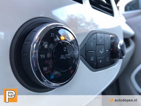 Renault Zoe - Q210 Life Quickcharge 22 kWh INCL. BTW/GARANTIE/NAVI/CLIMA/CRUISE/BLUETOOTH rijklaarpr - 1