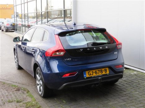 Volvo V40 - 2.0 D2 Ocean Race Business Xenon Panoramadak Leder Stoelverw Navi Clima PDC Bluetooth Cr - 1