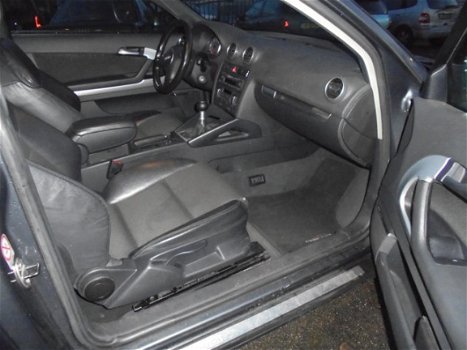 Audi A3 - 1.9 TDI Attraction EURO4, 3drs, bj04, airco, enz, netjes, rijd goed, 359dkm, nap, apk 8-5 - 1