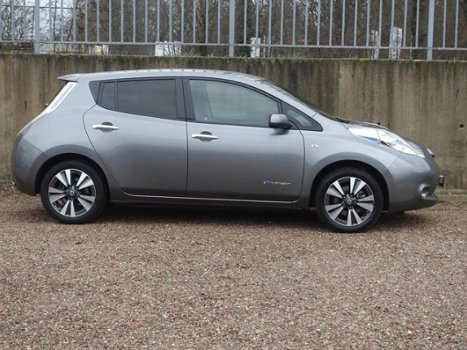 Nissan LEAF - Tekna 30 kWh 15690 EX. BTW / 4% Bijtelling - 1